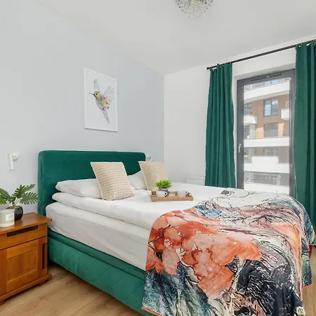 Elegancki Apartament Z Balkonem Dla 4 Osob By Renters