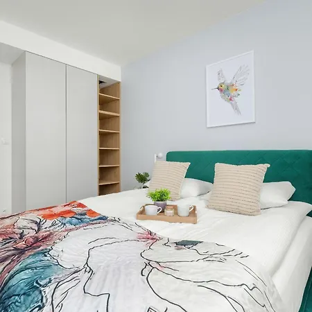 Elegancki Apartament Z Balkonem Dla 4 Osob By Renters *